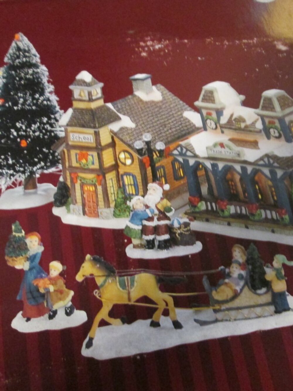 NEW vtg enchanted forest 18 pc village with light cord - Picture 7 of 8